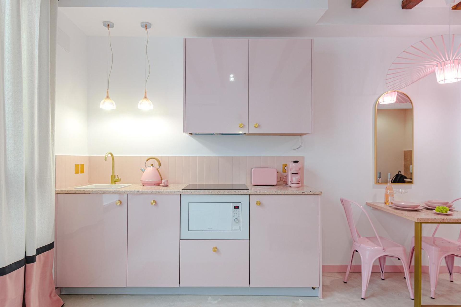 Glamorous Pink Studio In City Center Alicante Exterior photo