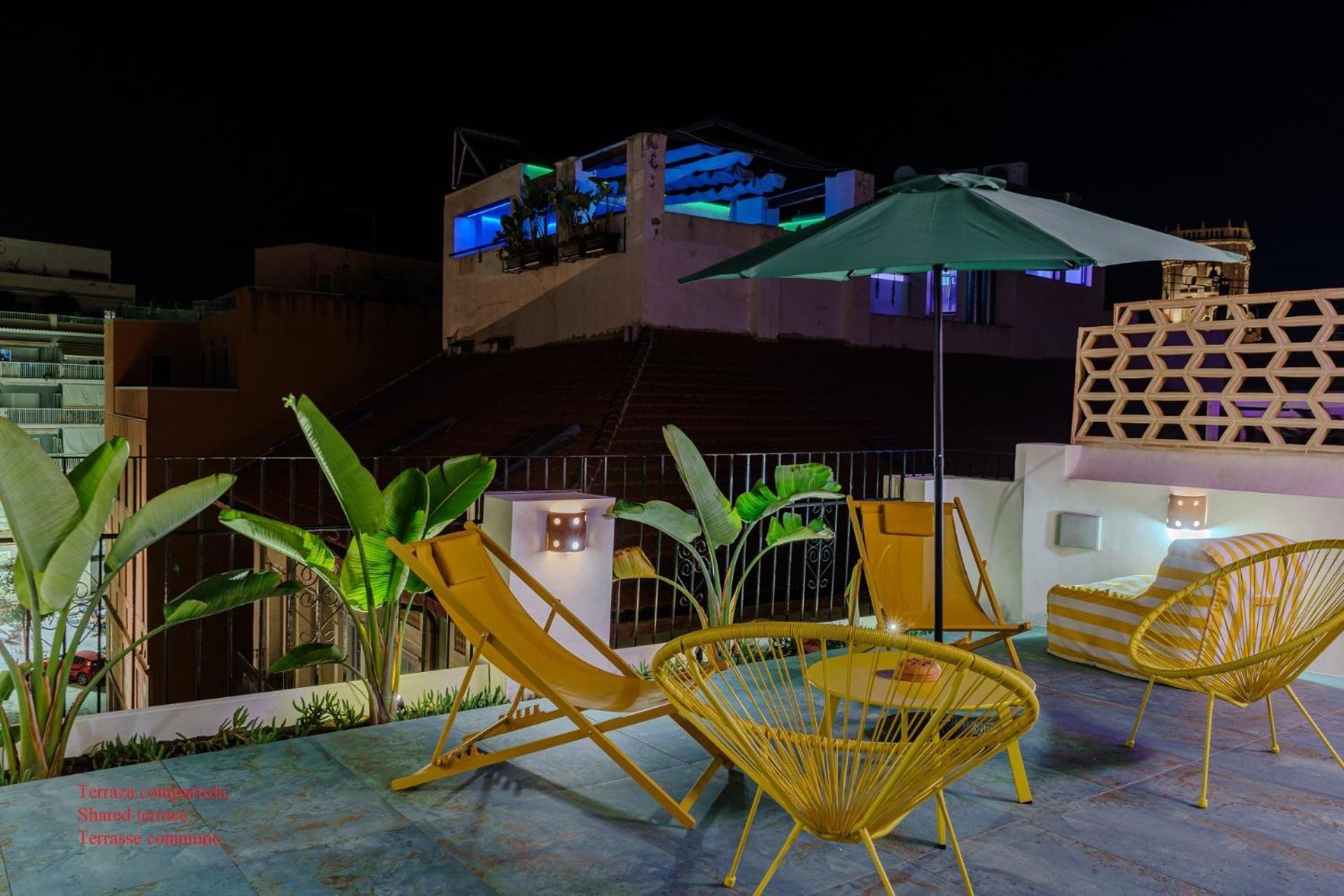 Glamorous Pink Studio In City Center Apartment Alicante Exterior photo